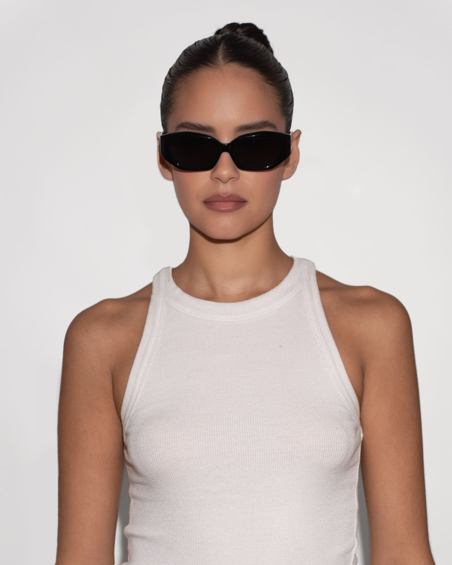 Best Sunglasses for Women – Blair Black, Available Online in USA, UK, Canada & UAE